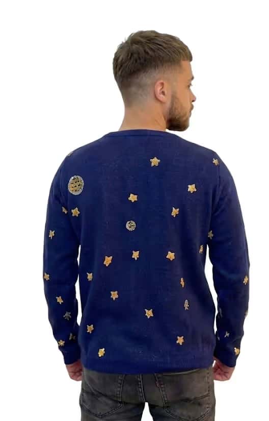 Parte posterior sueter Principito Clasico azul con diseño estrellas tejido premium