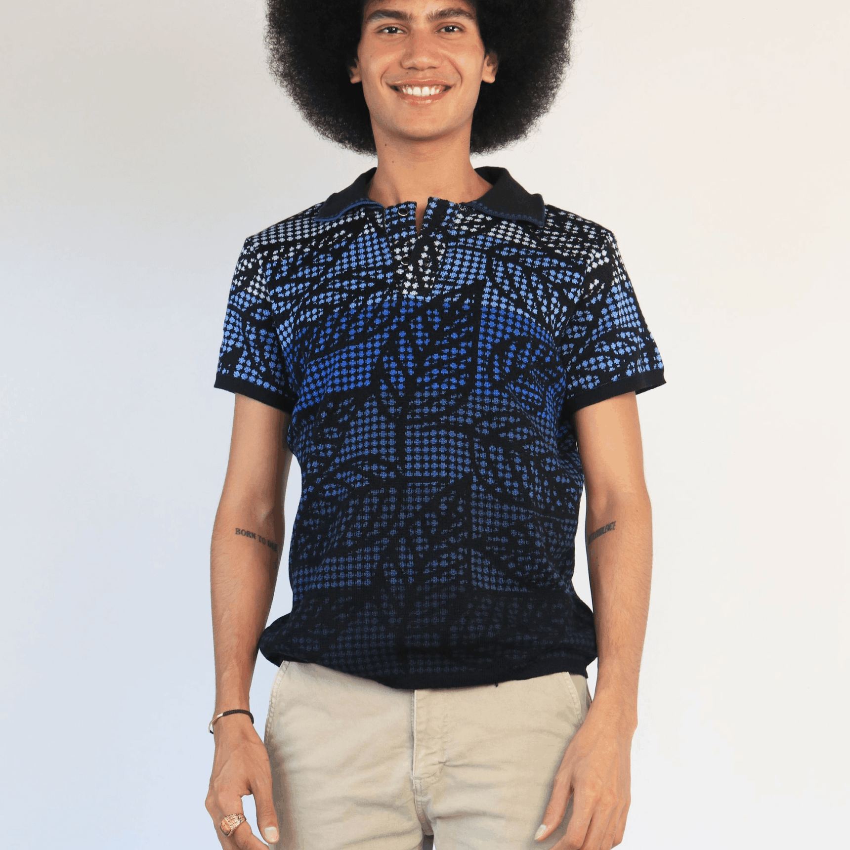 CAMISA POLO TEJIDA/HOJAS AZUL - Image 2