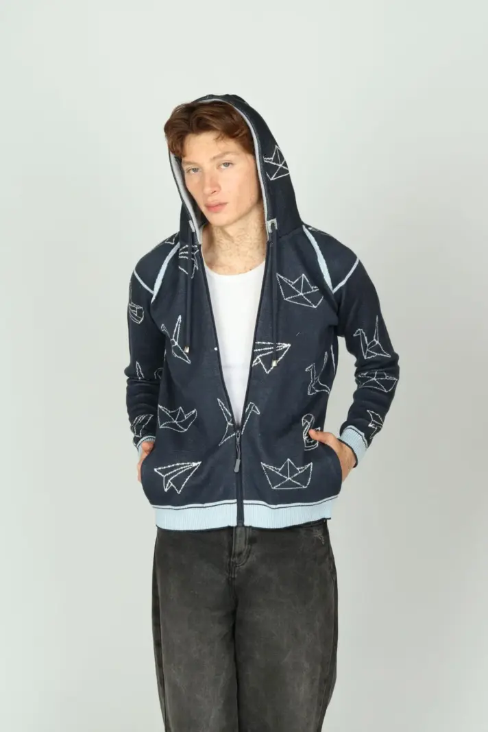 CHAQUETA CON CAPOTA ORIGAMI